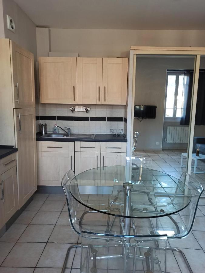 Charmant 2 Pieces, A Deux Pas Du Centre Apartment Menton Bagian luar foto
